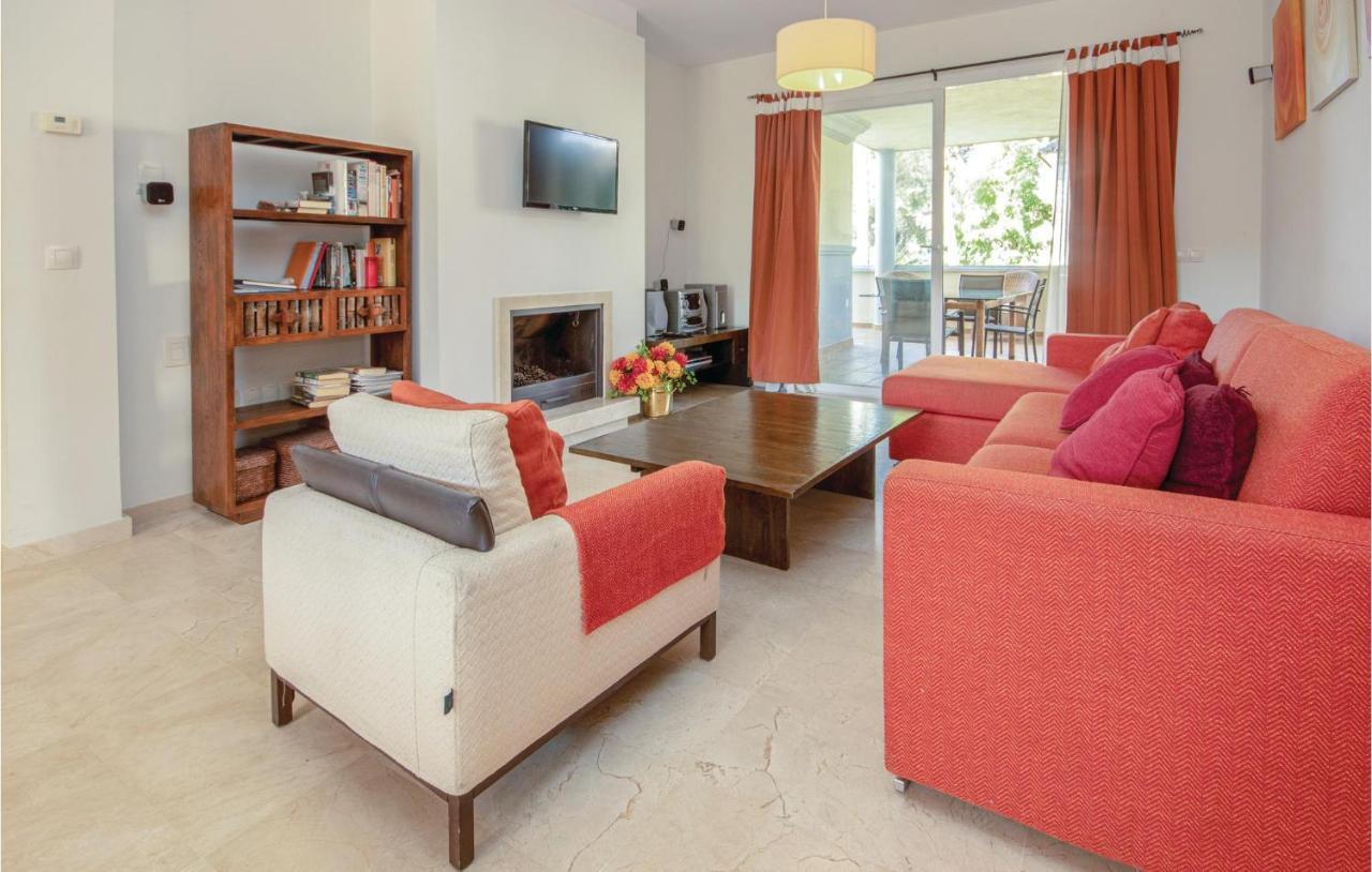 Beautiful Apartment In Marbella-Cabopino With 2 Bedrooms, Wifi And Outdoor Swimming Pool 외부 사진