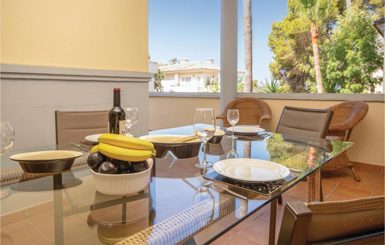 Beautiful Apartment In Marbella-Cabopino With 2 Bedrooms, Wifi And Outdoor Swimming Pool 외부 사진